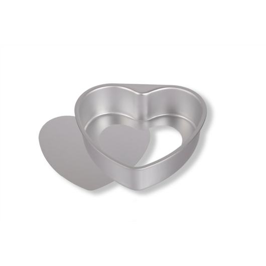 15 cm-es kivehető aljú szív alakú tortaforma